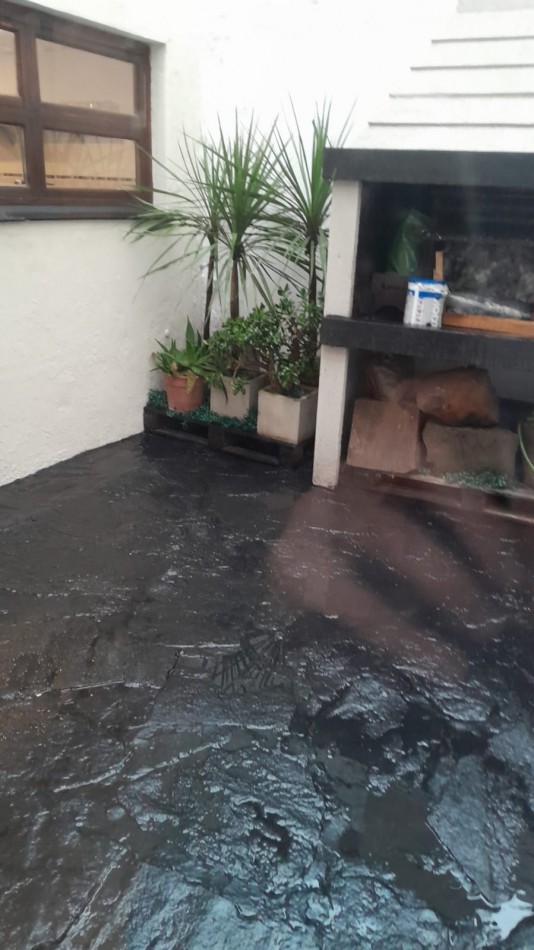 CASA EN ALQUILER USO COMERCIAL O PROFESIONAL ZONA PLAYA GRANDE