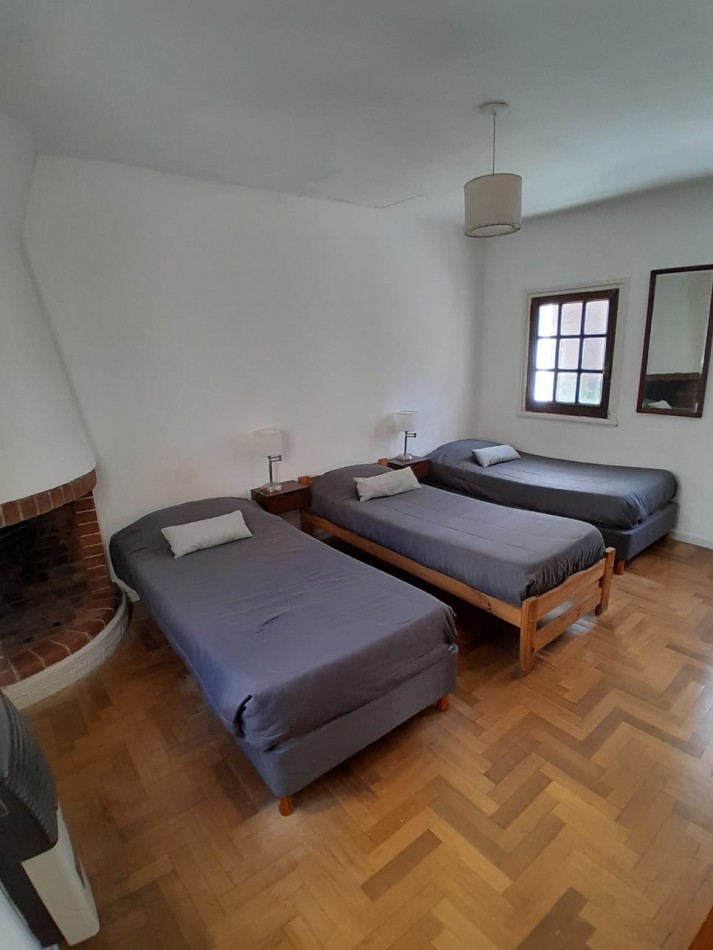 CASA EN ALQUILER USO COMERCIAL O PROFESIONAL ZONA PLAYA GRANDE