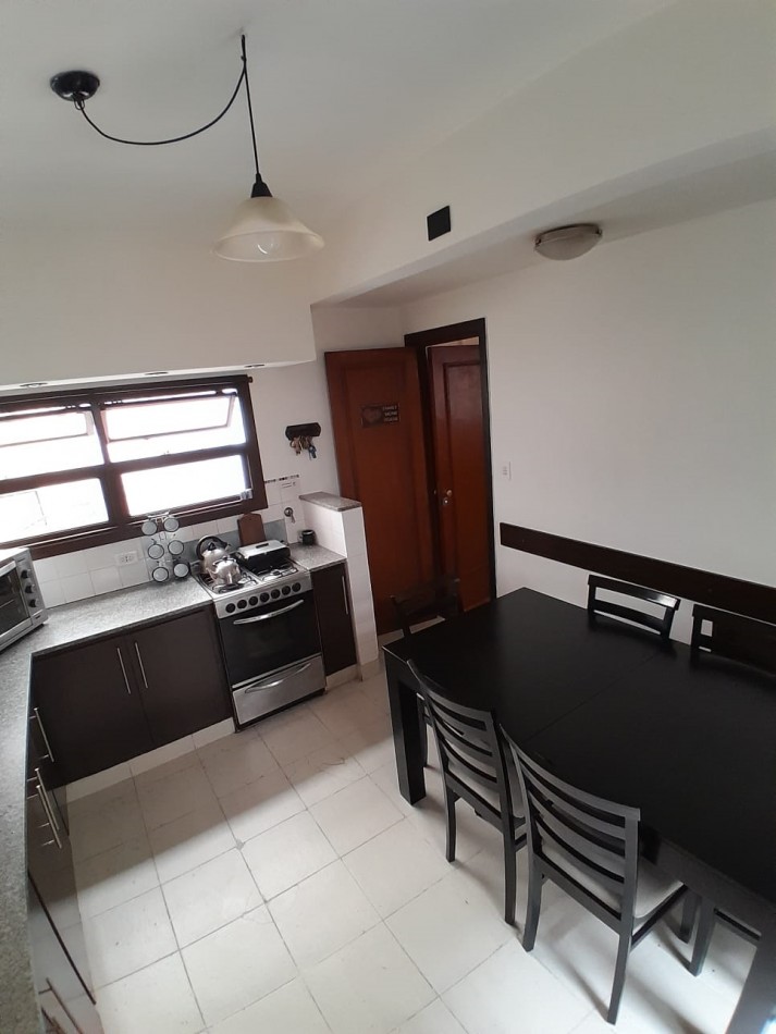 CASA EN ALQUILER USO COMERCIAL O PROFESIONAL ZONA PLAYA GRANDE