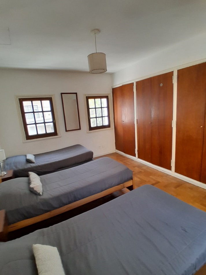 CASA EN ALQUILER USO COMERCIAL O PROFESIONAL ZONA PLAYA GRANDE