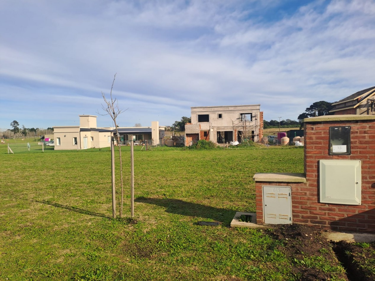 LOTE EN ARENAS CHICO