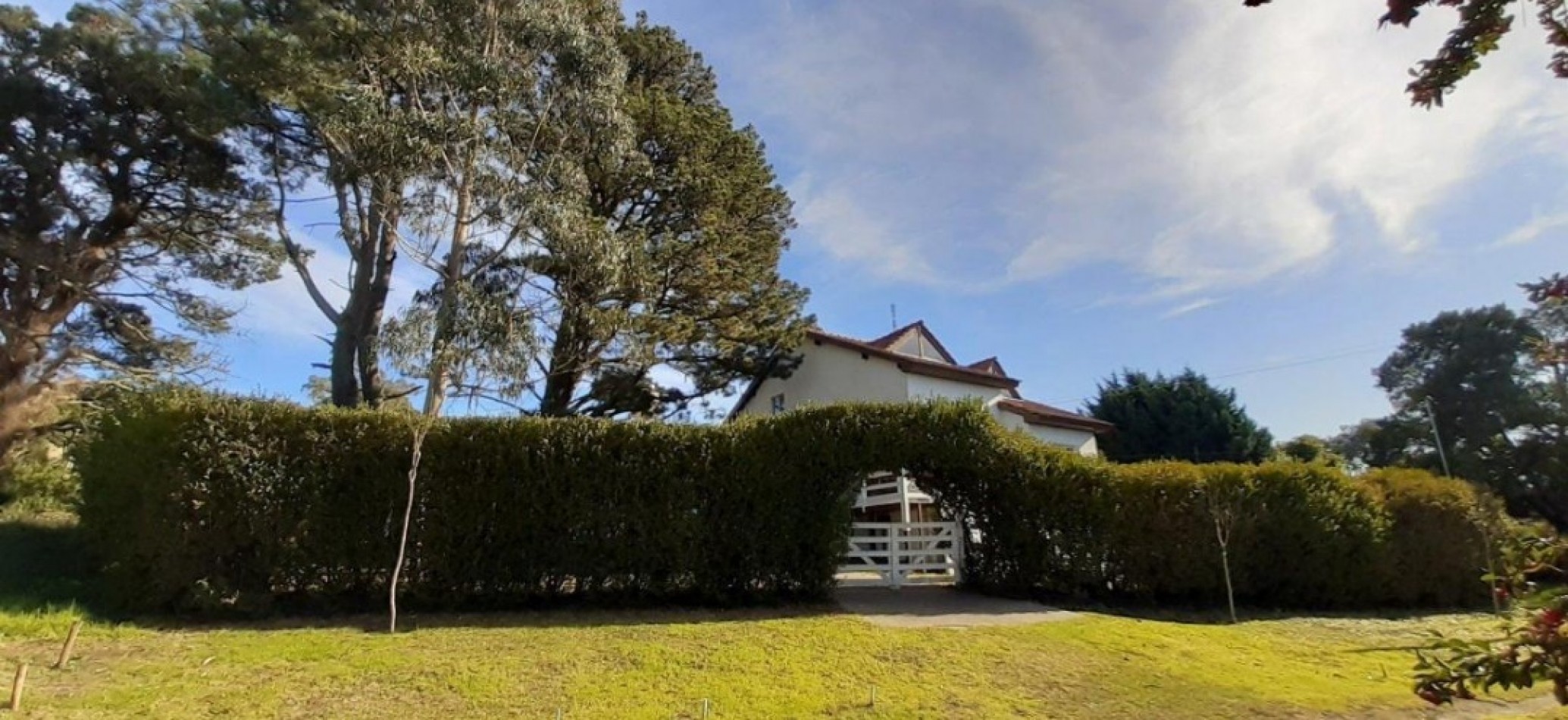 CHALET 4 AMB. EN SIERRA DE LOS PADRES