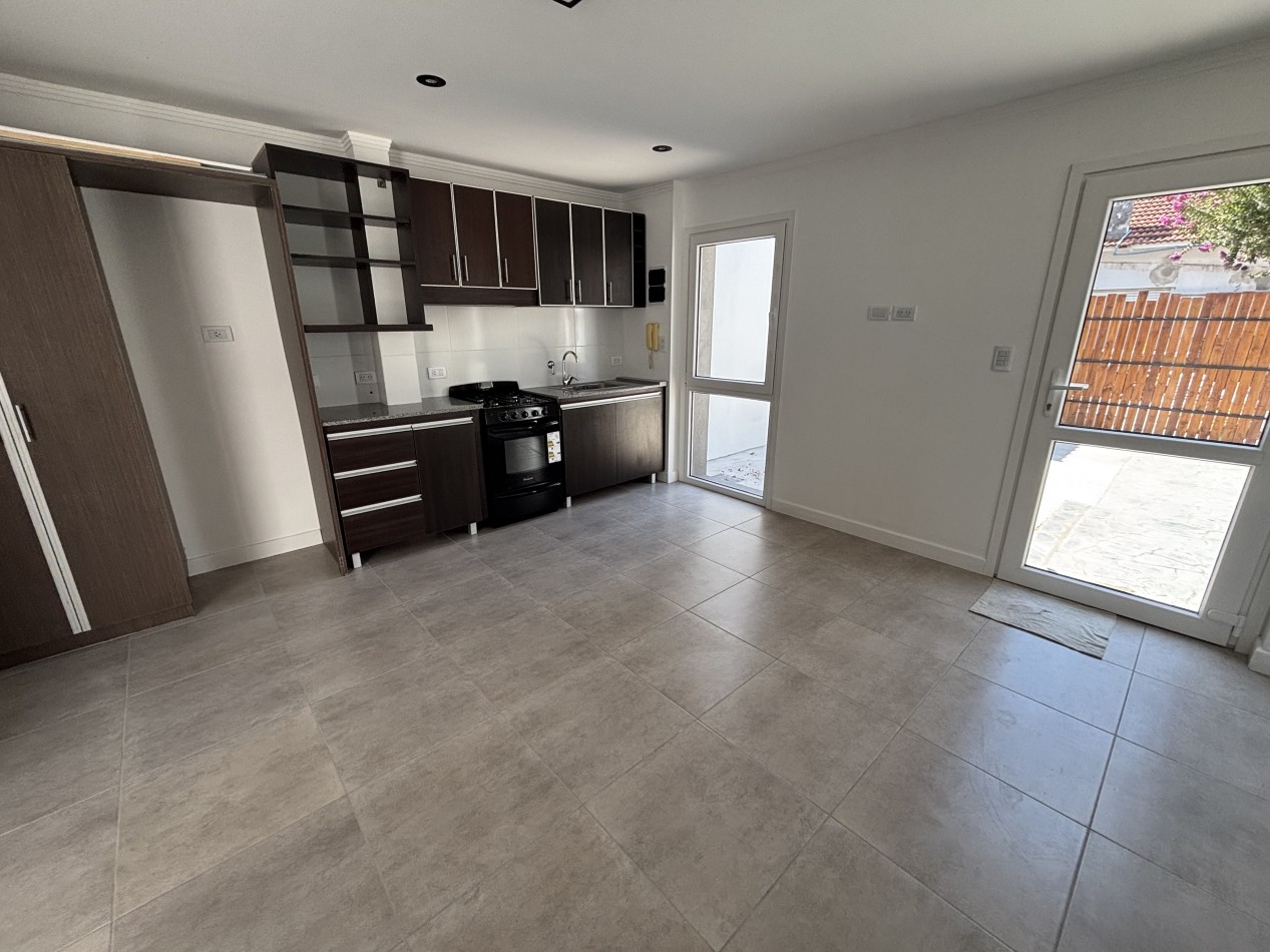 ALQUILER PH 3 ambientes CHAUVIN