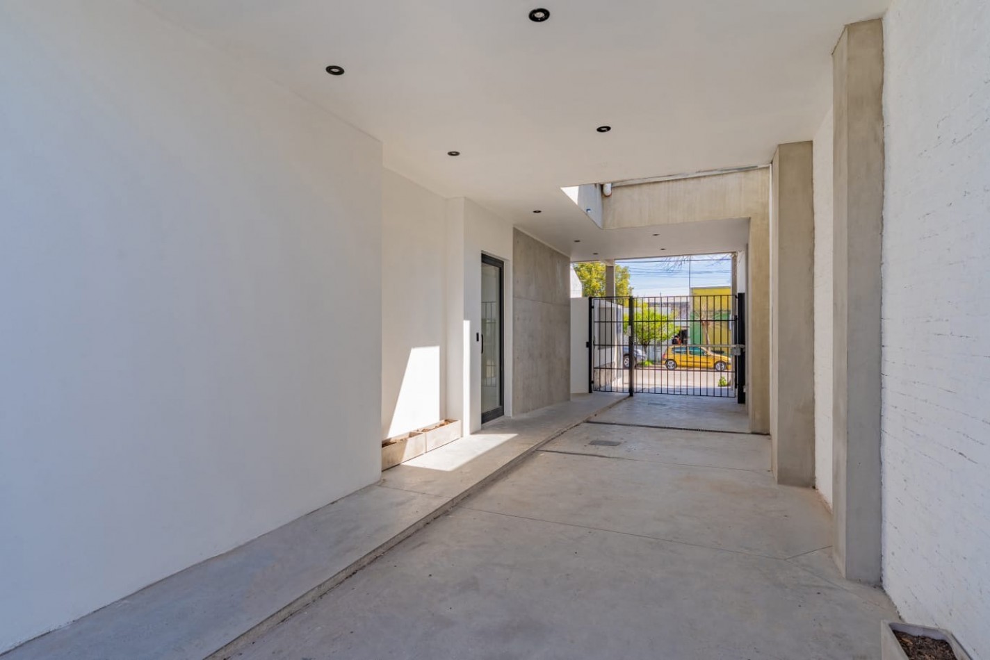 PH 2 AMB A LA CALLE CON PARRILA