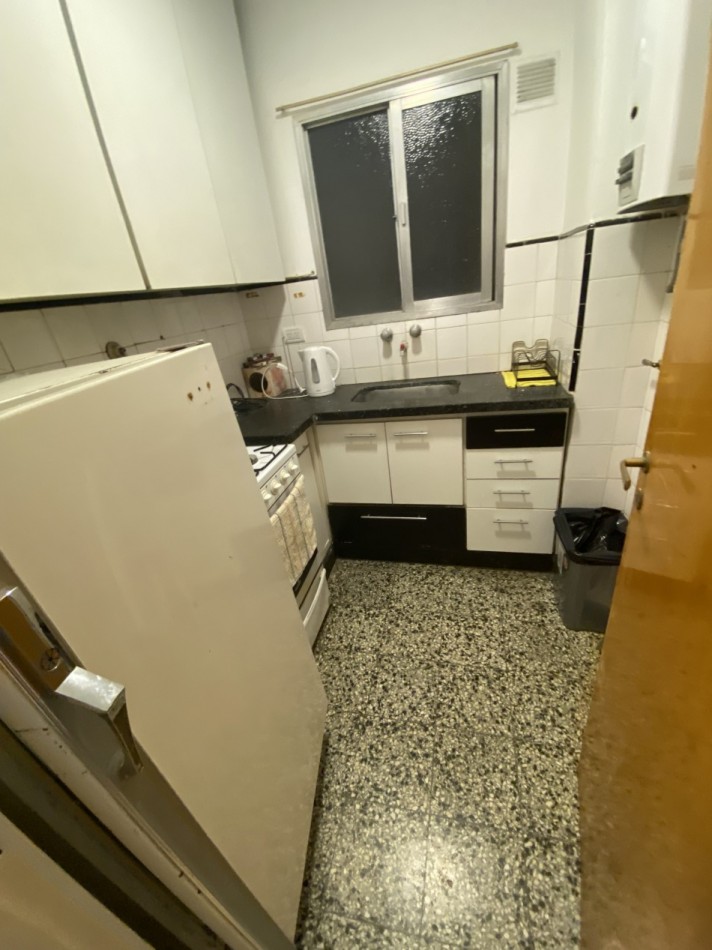 DEPARTAMENTO 2 AMB. A LA CALLE CON BALCON