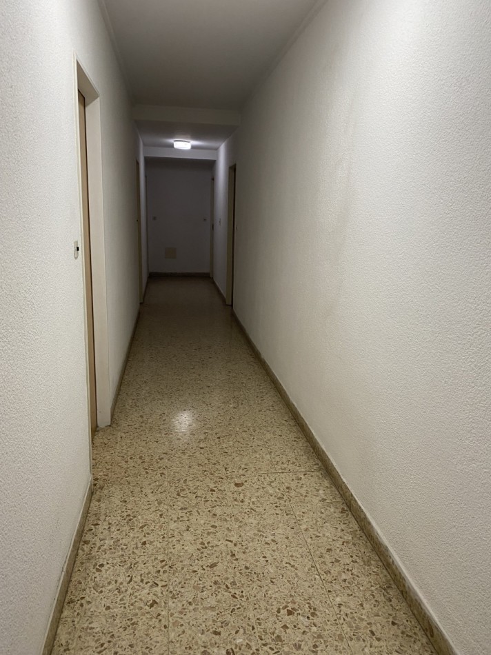 DEPARTAMENTO 2 AMB. A LA CALLE CON BALCON