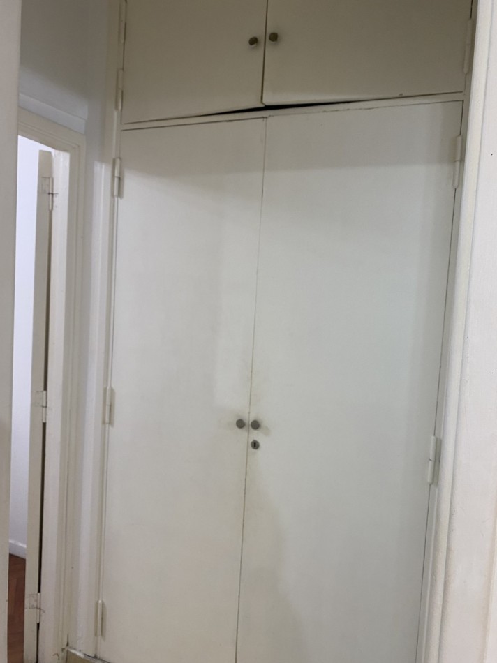 DEPARTAMENTO DE UN AMB DIVIDIDO