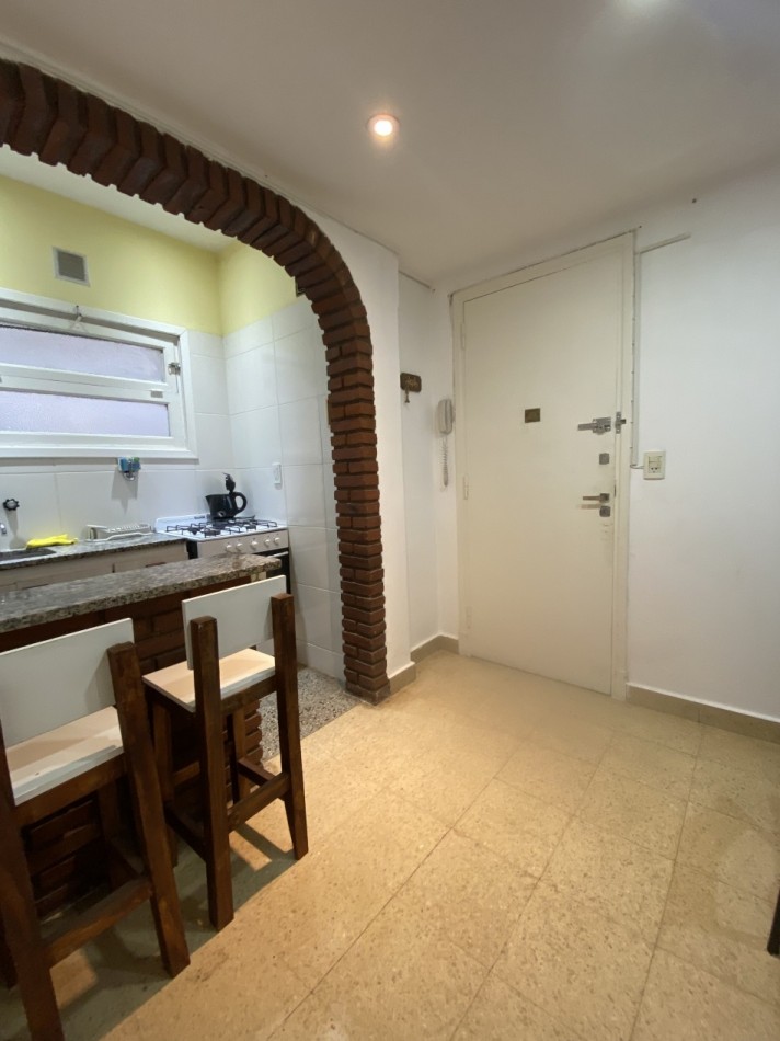 DEPARTAMENTO DE UN AMB DIVIDIDO