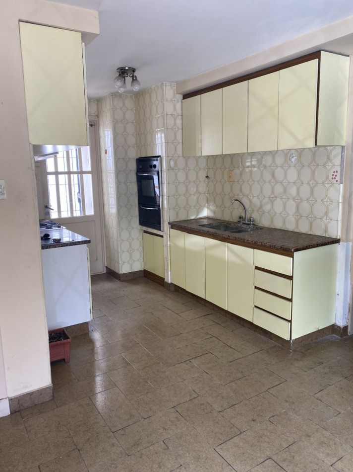 ALQUILER COMERCIAL CASA