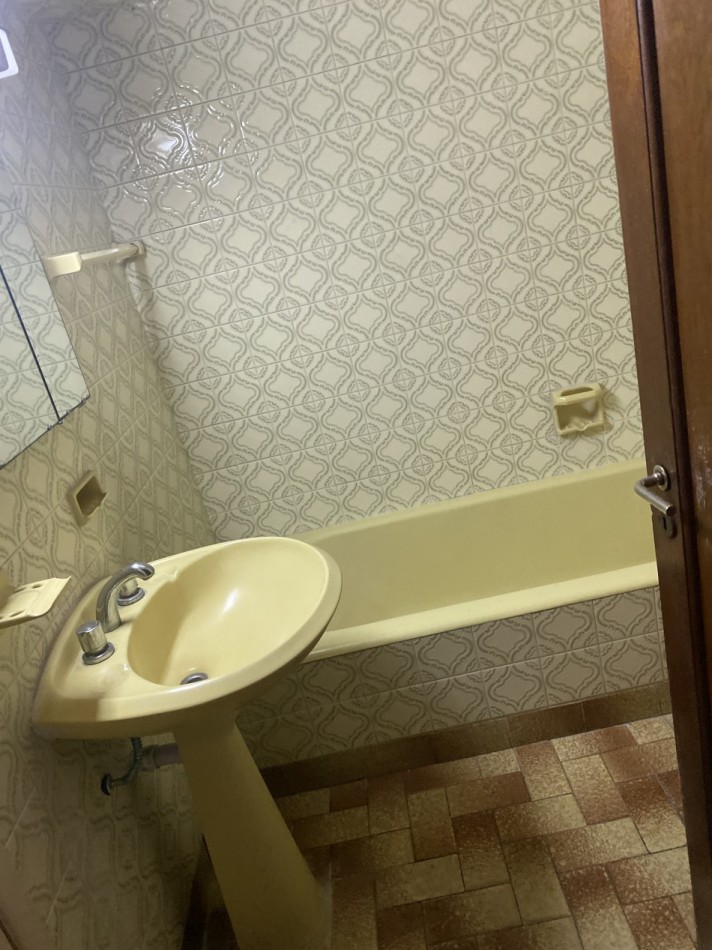 ALQUILER COMERCIAL CASA