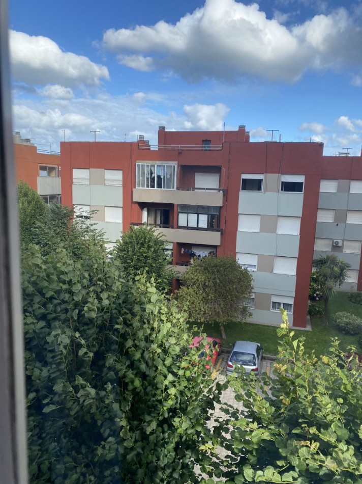 TRES AMB.CON BALCON SALIENTE