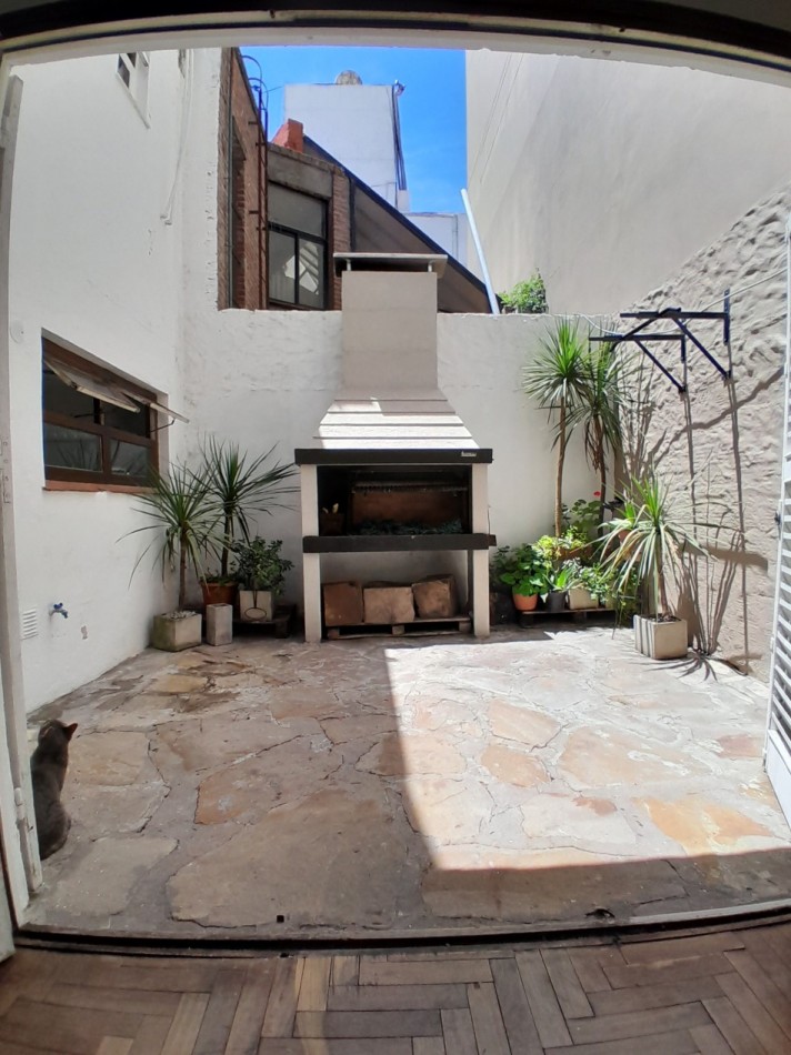 CASA EN ALQUILER USO COMERCIAL O PROFESIONAL ZONA PLAYA GRANDE