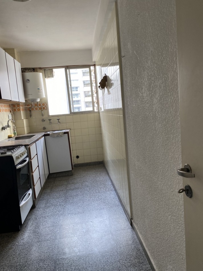 DEPARTAMENTO DOS AMB CON BALCON SALIENTE