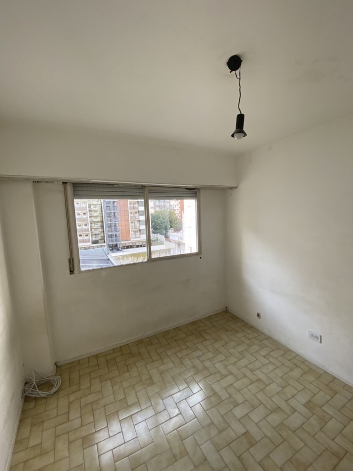 DEPARTAMENTO DOS AMB CON BALCON SALIENTE