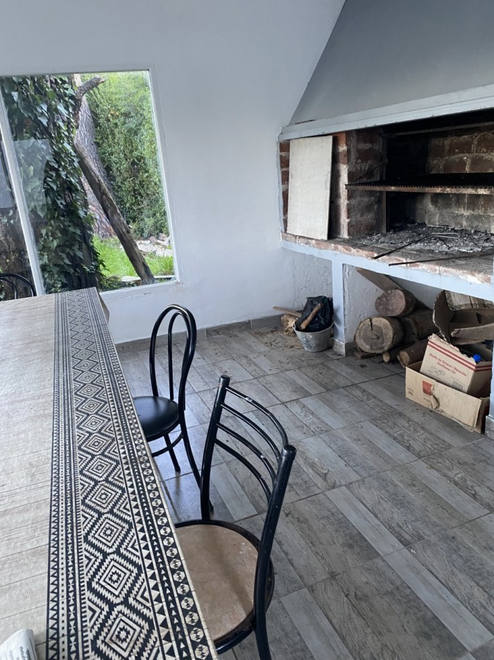 CHALET 4 AMB. EN SIERRA DE LOS PADRES