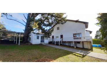 CHALET 4 AMB. EN SIERRA DE LOS PADRES